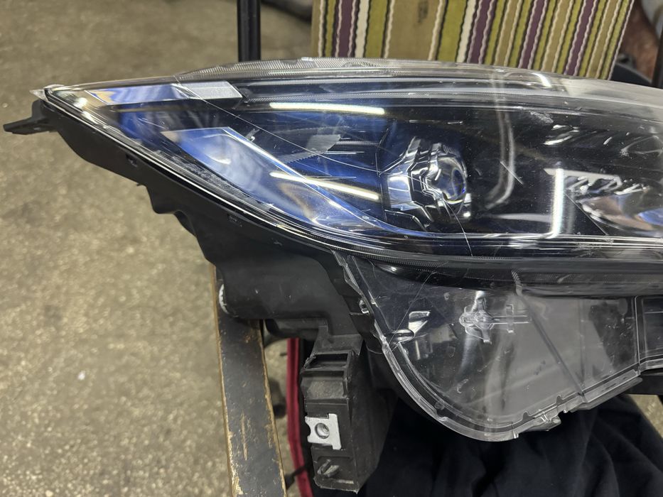 De vanzare far dreapta nissan qashqai