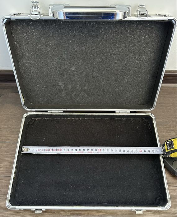 Vand pedal case / hard case pentru efecte chitara / bass