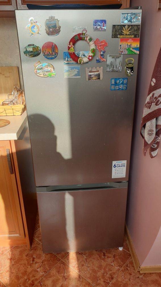 Продава се хладилник CANDY