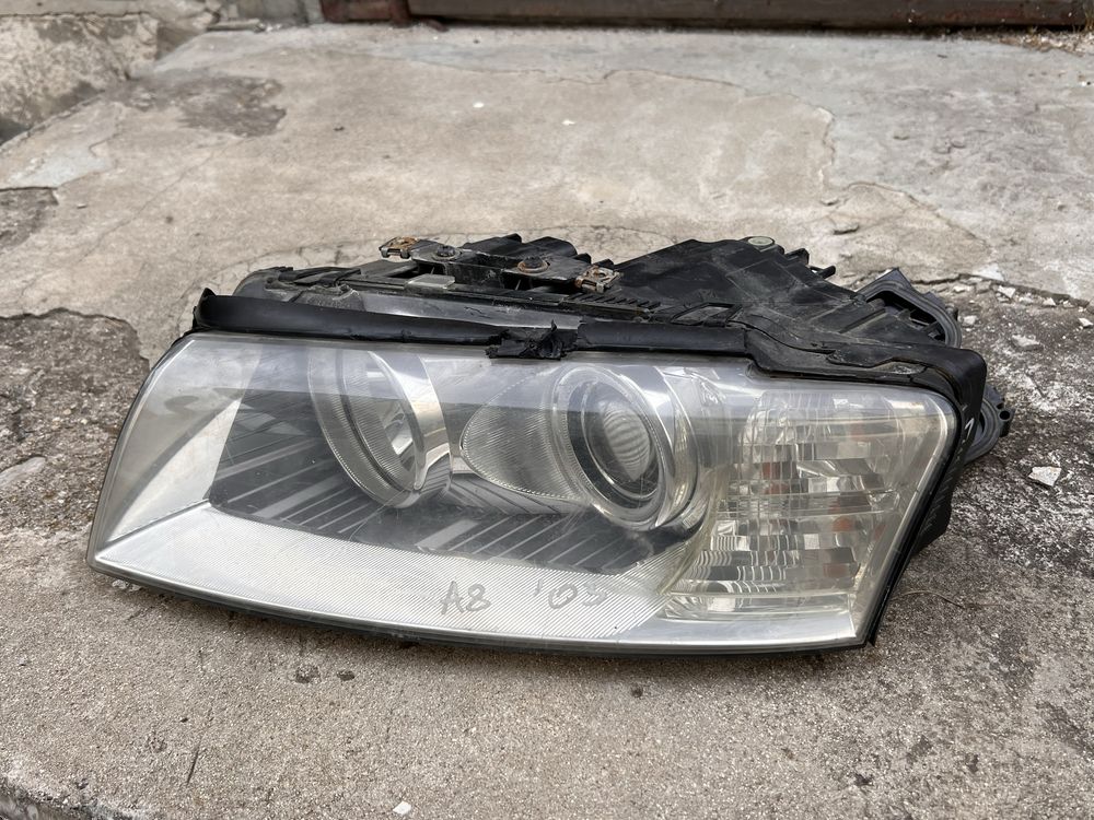 Ляв фар за Audi A8 D3 Xenon/Ауди А8 Д3 Ксенон