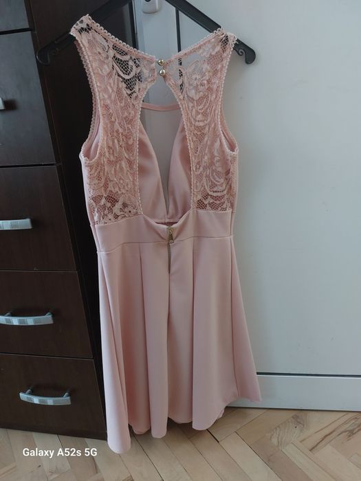 Рокли за повод и двете отговарят на М размер