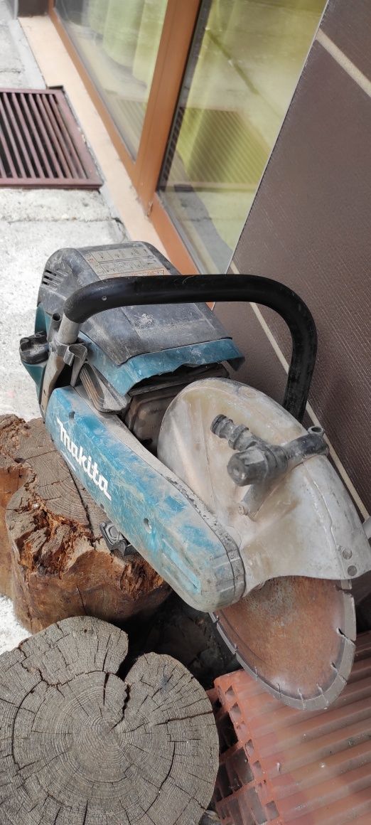 Бензинов фугорез Makita EK 6100