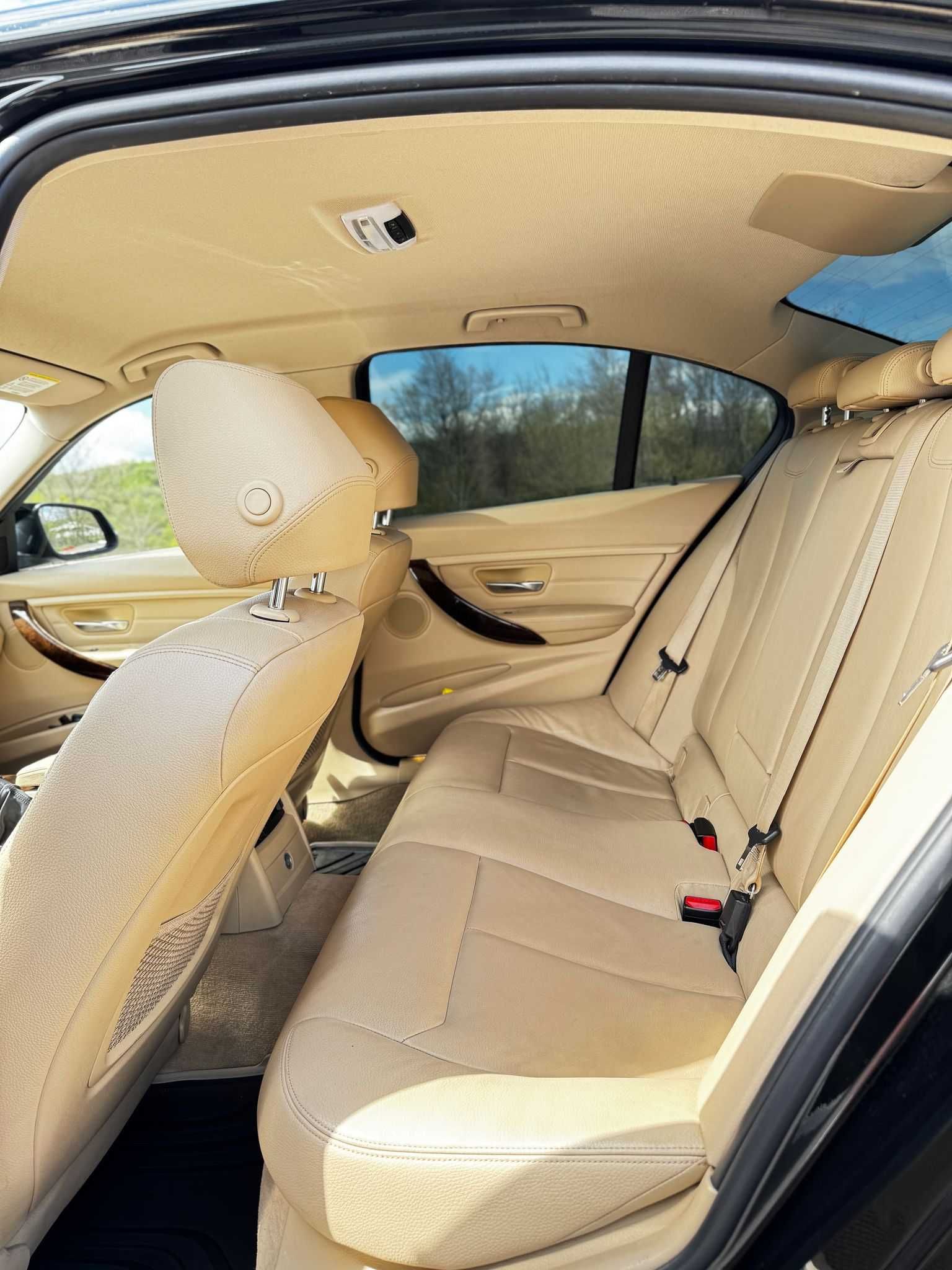BMW Seria3- F30 Luxury Line + Chrome Delete