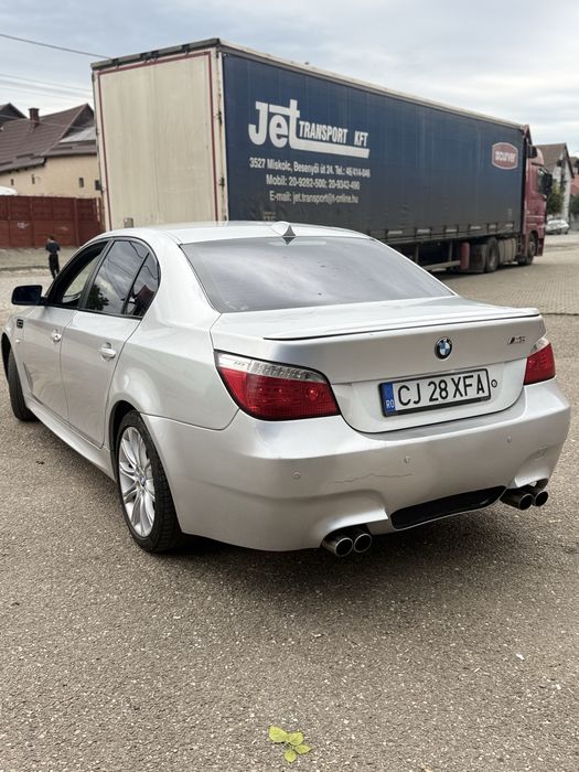 Bmw e60 530i M5
