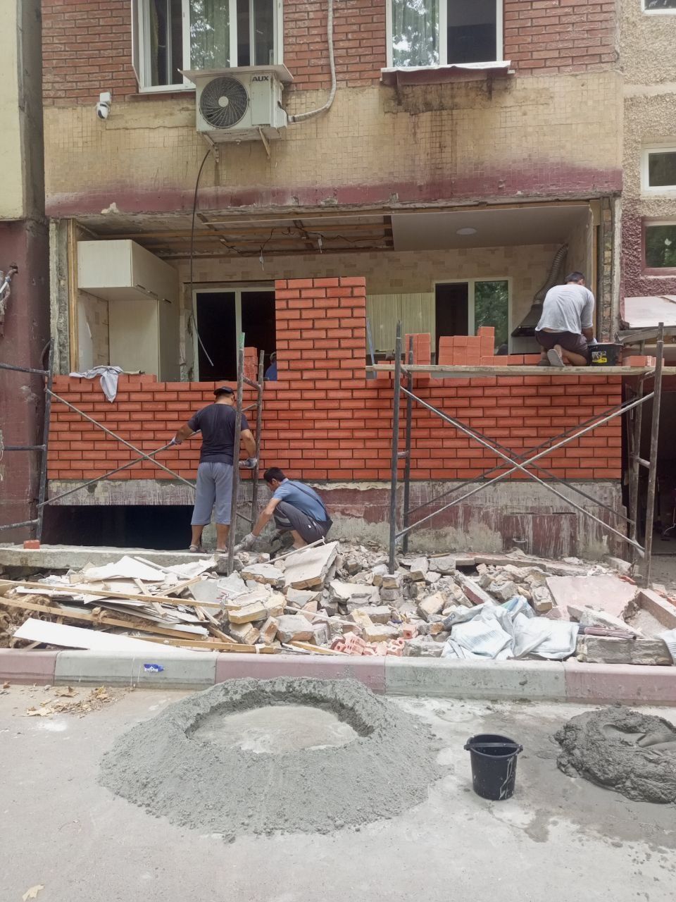 Ремонт балкона и квартира подключ  кладка балкона кирпичом облицовочни