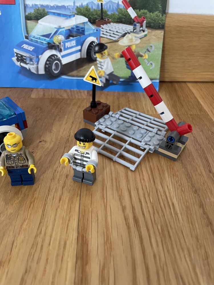 Lego CITY 4436 Mașină de poliție