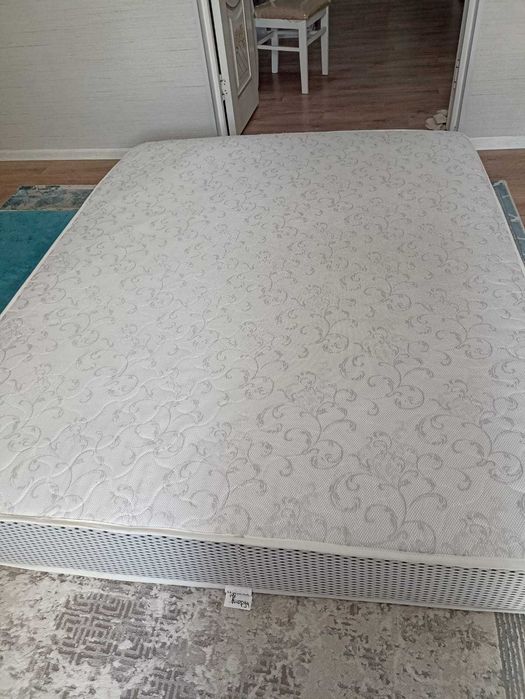 Продам матрас ортопедический Avero 160х200