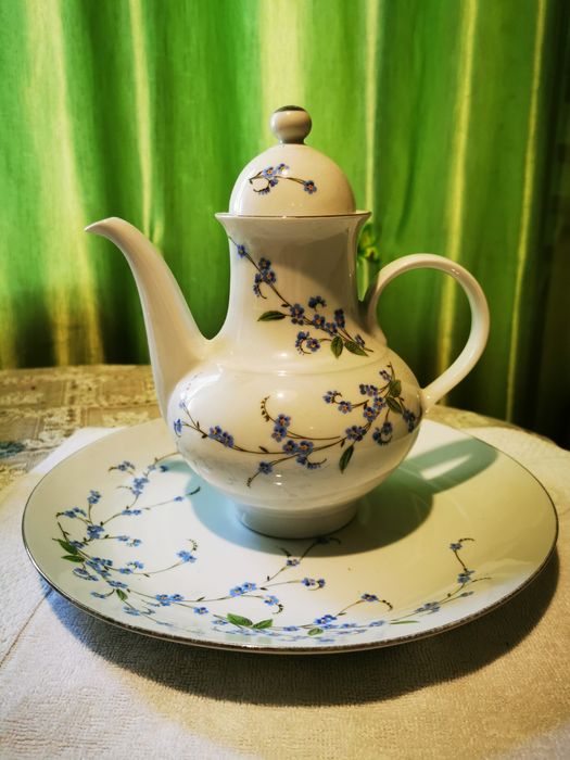 Продам немецкие чайник и блюдо