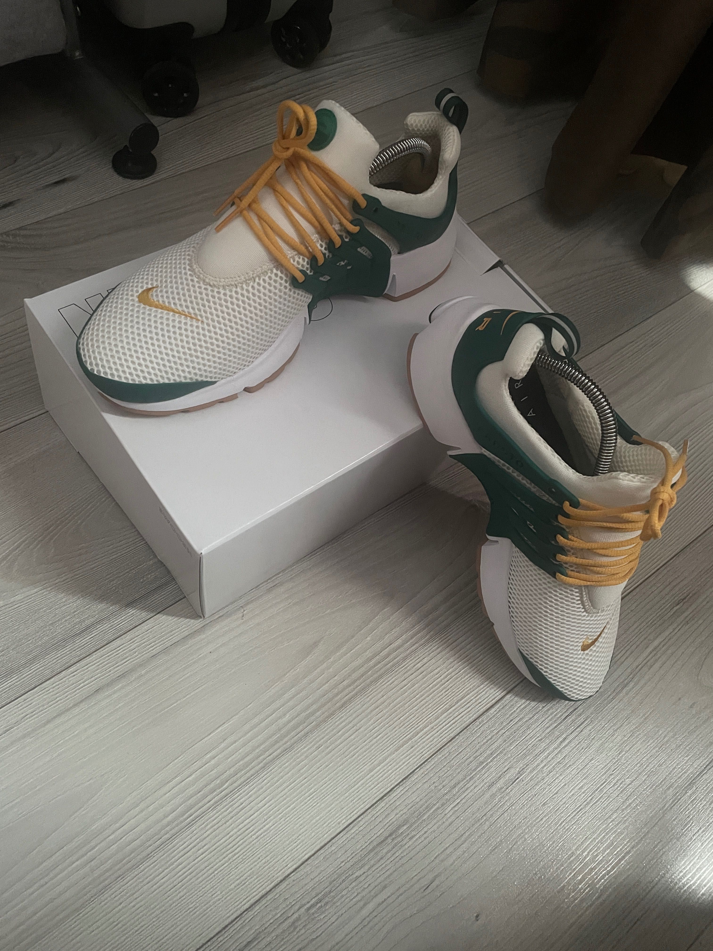 Adidași Nike Presto