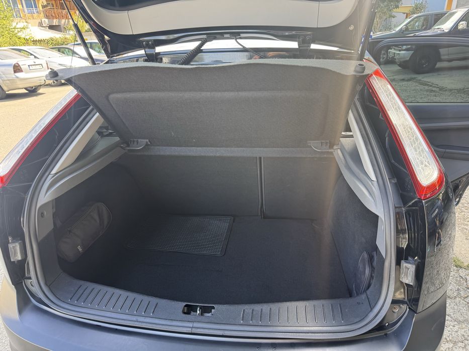 Ford Focus 1.6 бензин внос от Германия