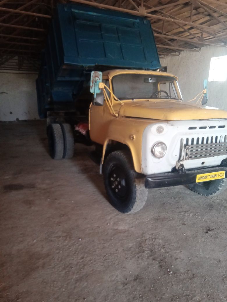Gaz 53 avtomobil samasval sotigladi