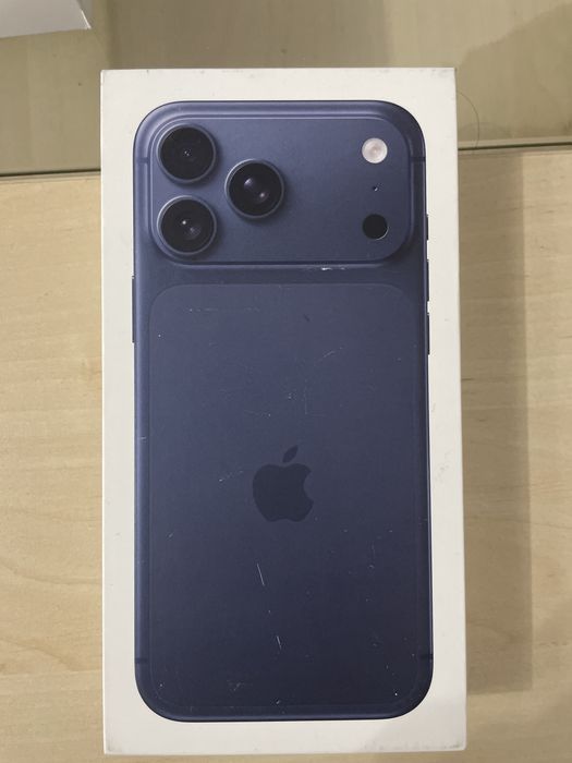 Iphone 17 pro max deep blue 256 gb nou, sigilat.