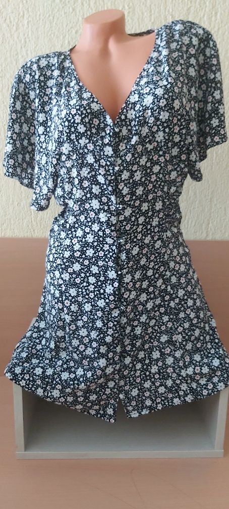 Zara- рокля с цветя