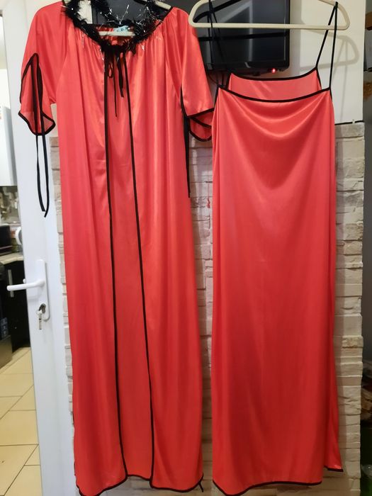 Pijama dama, din satin/voal cu dantela,Halat satin cu imprimeu