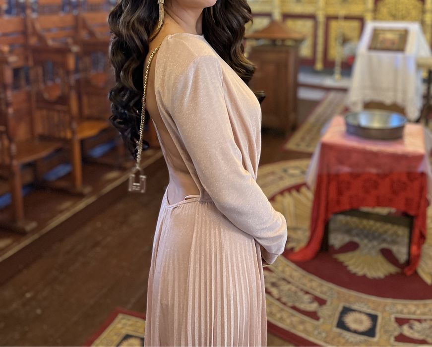 Рокля Elisabetta Franchi