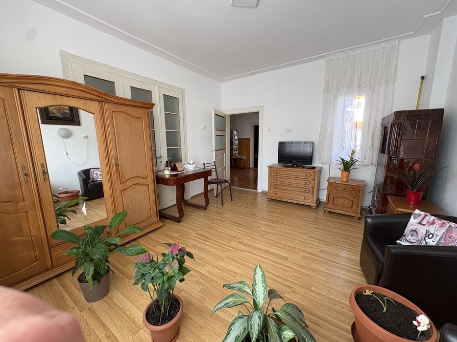 Vând casă săsească individuală 4 camere direct de la proprietar