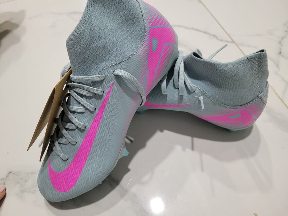 Crampoane Nike gri