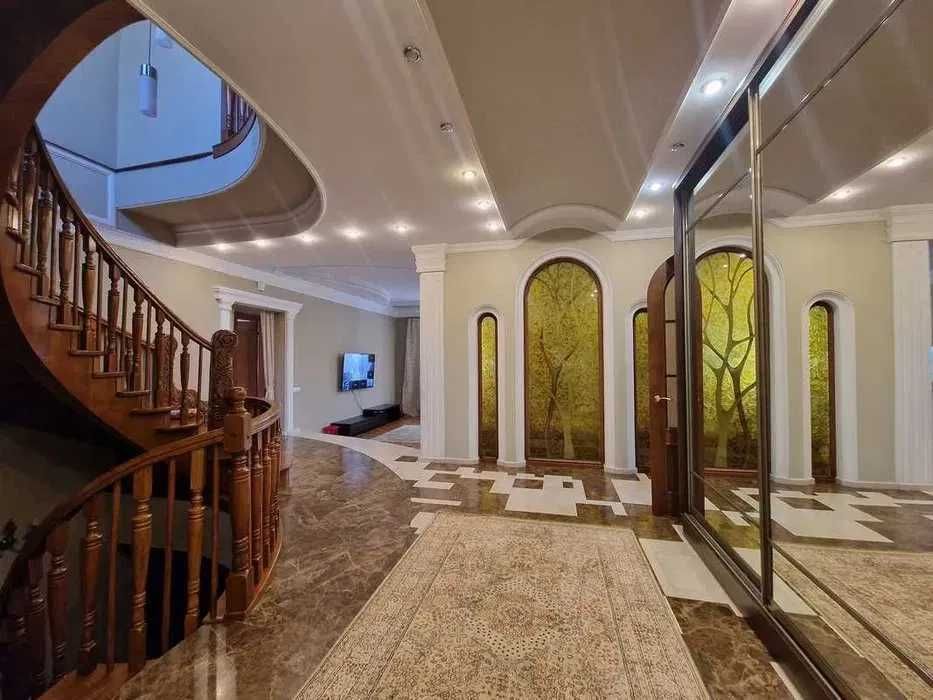 Сдаю Евродом 3,2-соток на Циолковском