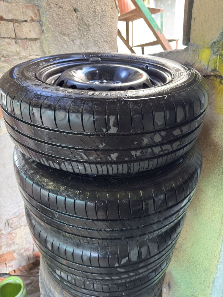4 броя джанти с гуми 195/65 R15