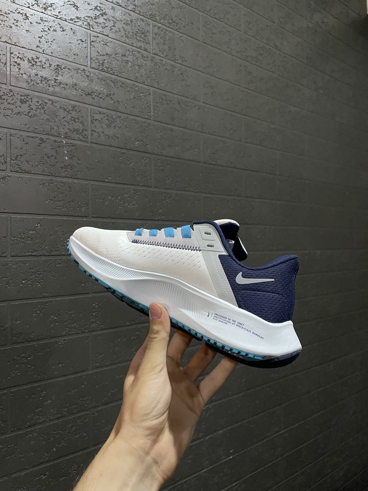 Красовка Nike 42размер янги