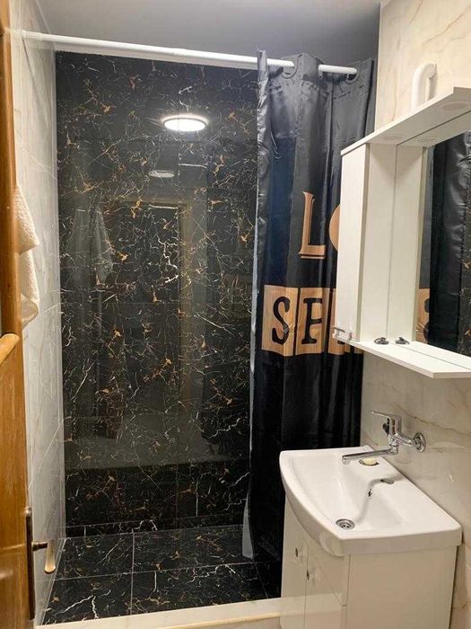 DE ÎNCHIRIAT: Apartament 3 camere Copou, Colegiul Negruzzi