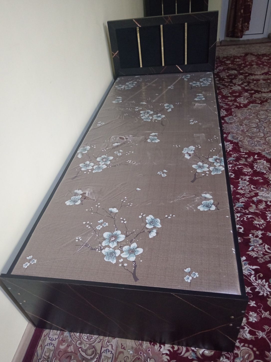 Divan 1 kishilik