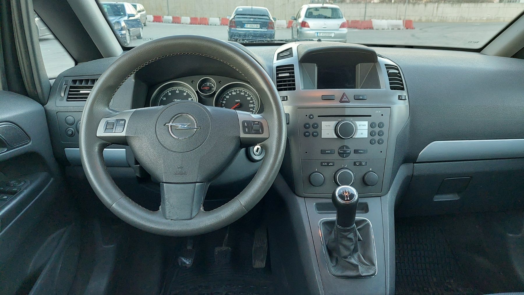 Продавам Opel Zafira B