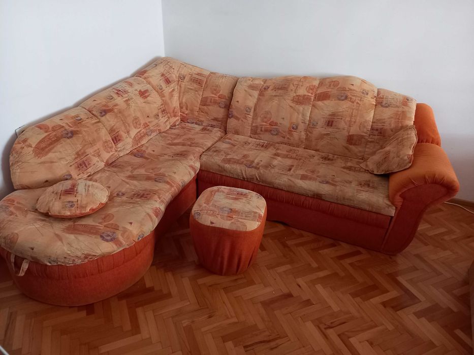 Ъглов диван за хол