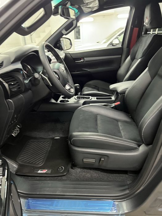 Toyota Hilux GR Sport 2 - 2.8,D 4WD Pret afisat TVA inclus