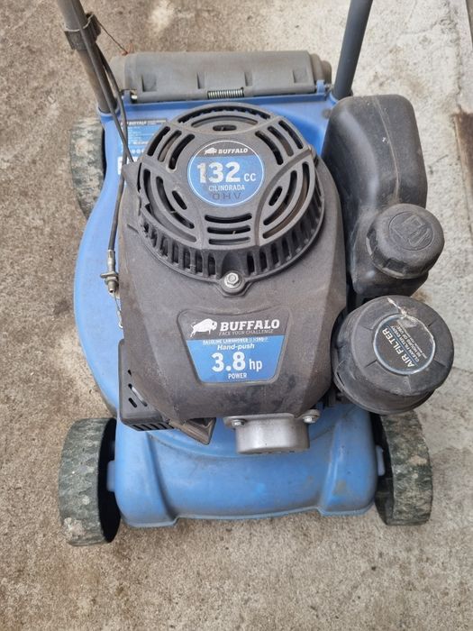 De vanzare pentru gazon