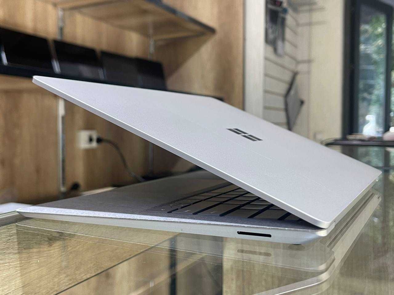 Microsoft Surface laptop 4 CORE i7-1185G7 ram 16 ssd 512 сенсорный