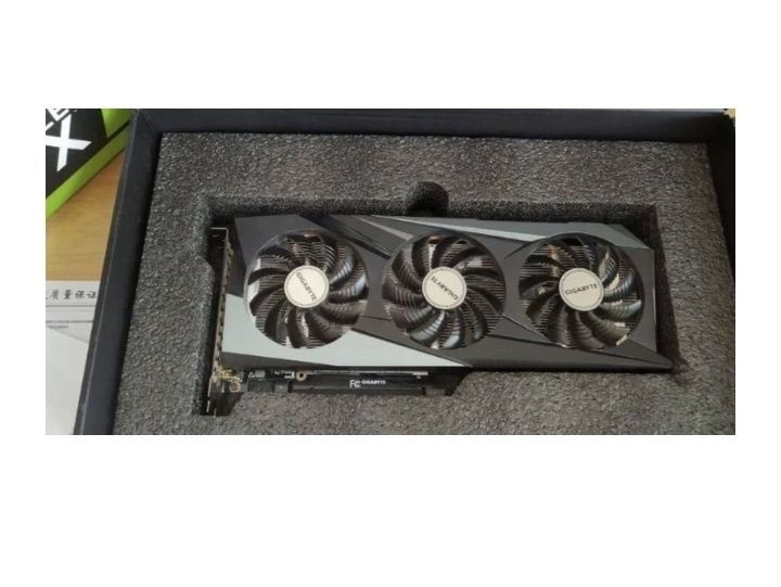 Продам Видеокарту GIGABYTE GeForce RTX 3050 GAMING OC