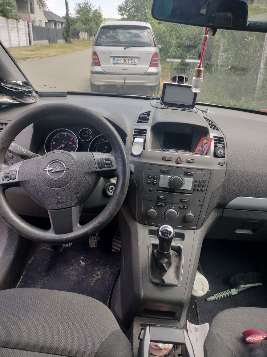 Opel Zafira b 1.9. 2007