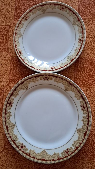 Продаются тарелки.