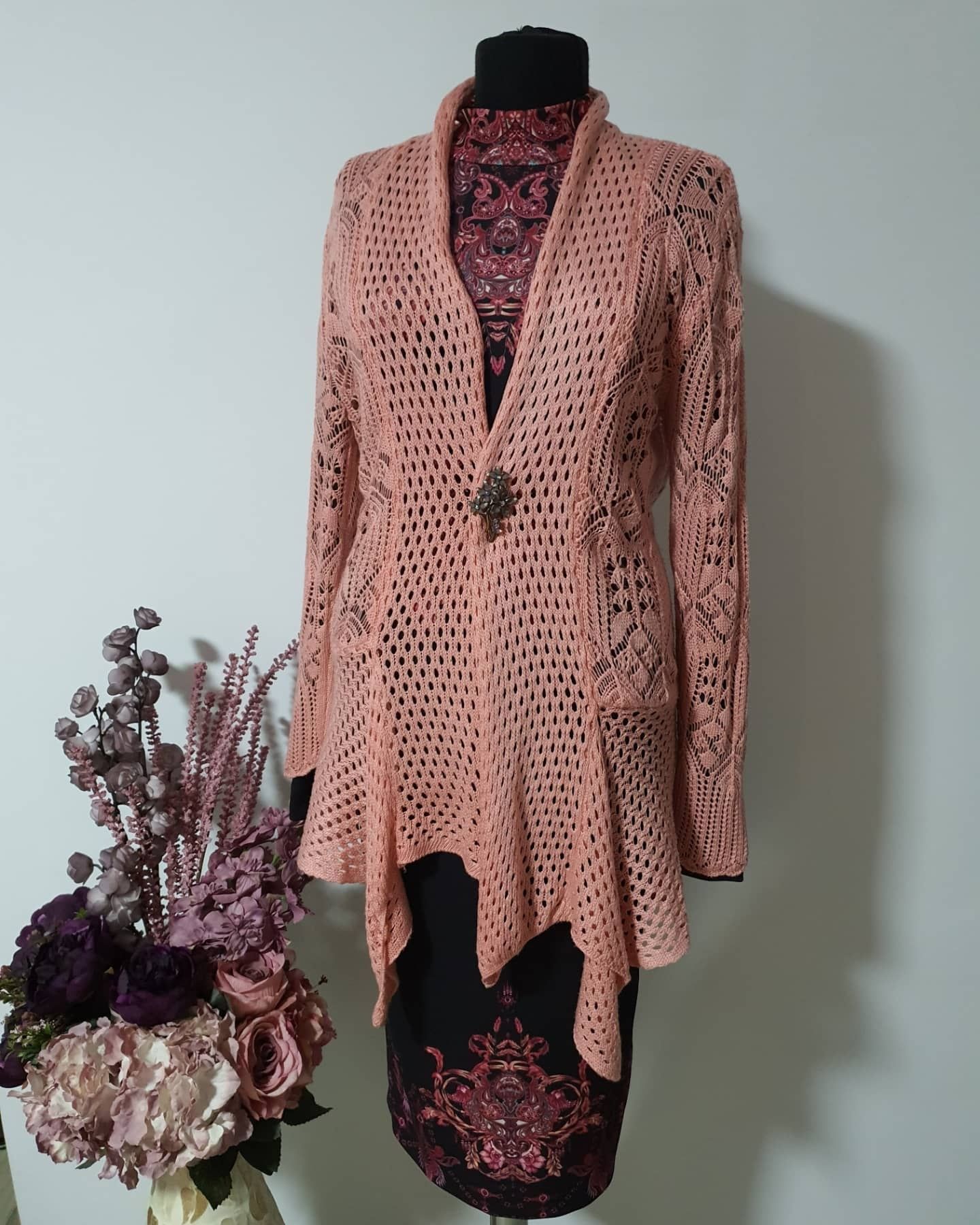 Blazer/ Cardigan superb, lucrat hand made, masura universala;