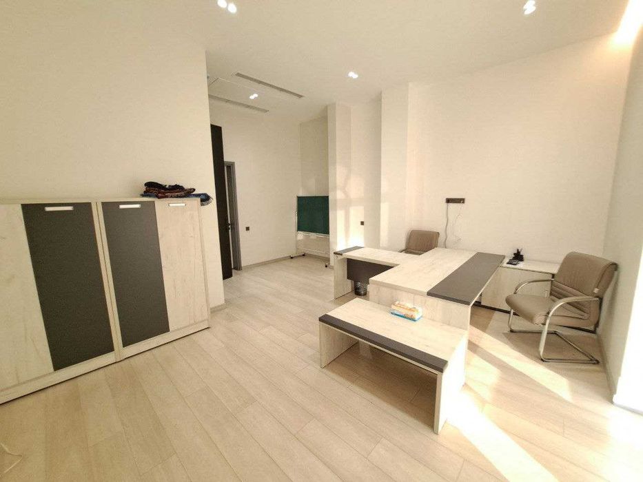 Аренда офисов в Бизнес-центре на Паркентской, Боткина | 334 кв.м.