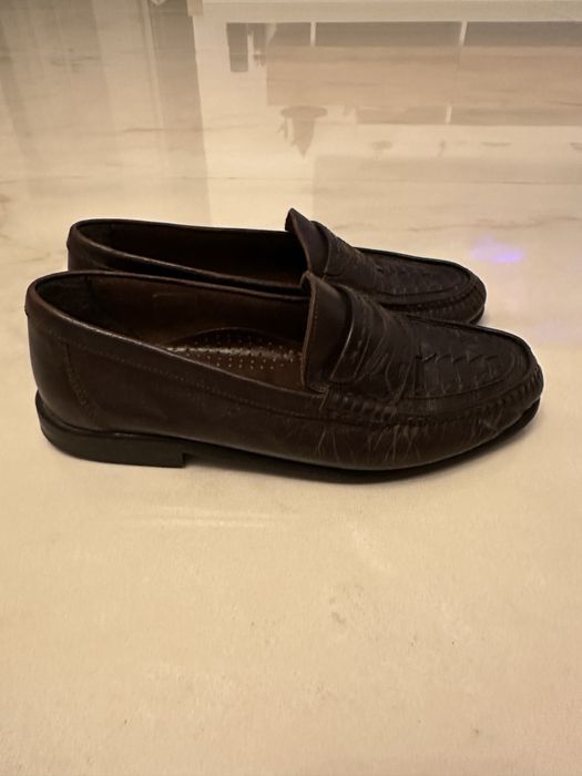 Vând Pantofi din piele Century by Deichmann, marimea 41
