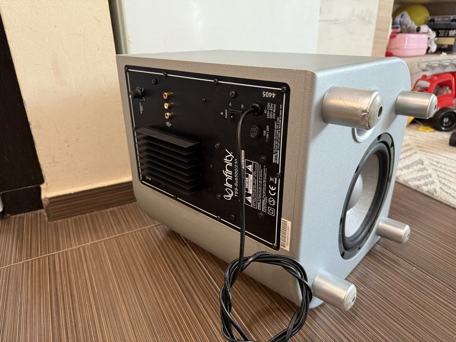 Infinity SUB-500 8” Subwoofer