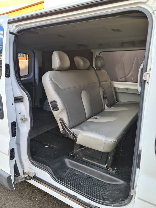 Opel Vivaro 8+1 Motor 2.5 An 2010