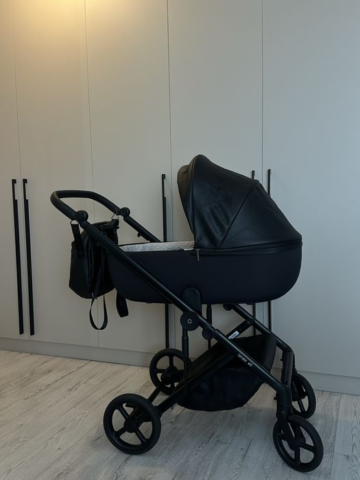 Vând cărucior Anex Eli 2 în 1.