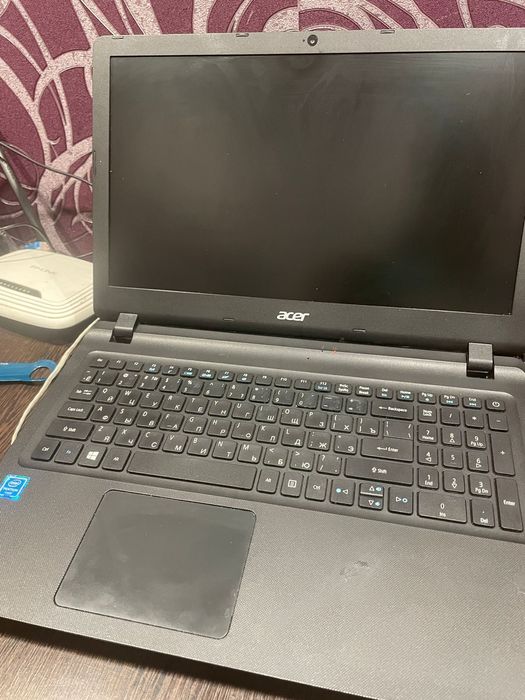 Продам офисный ноутбук acer
