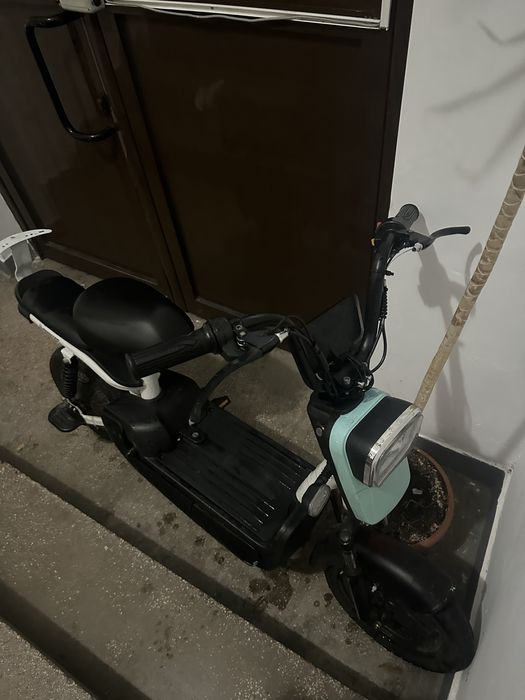 Scuter Electric Booster 450W 40km/h