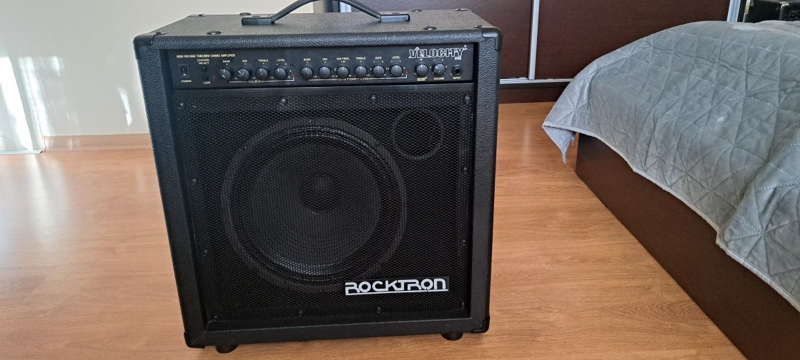 Rocktron VT60 1X12 китарен комбо усилвател (лампово)