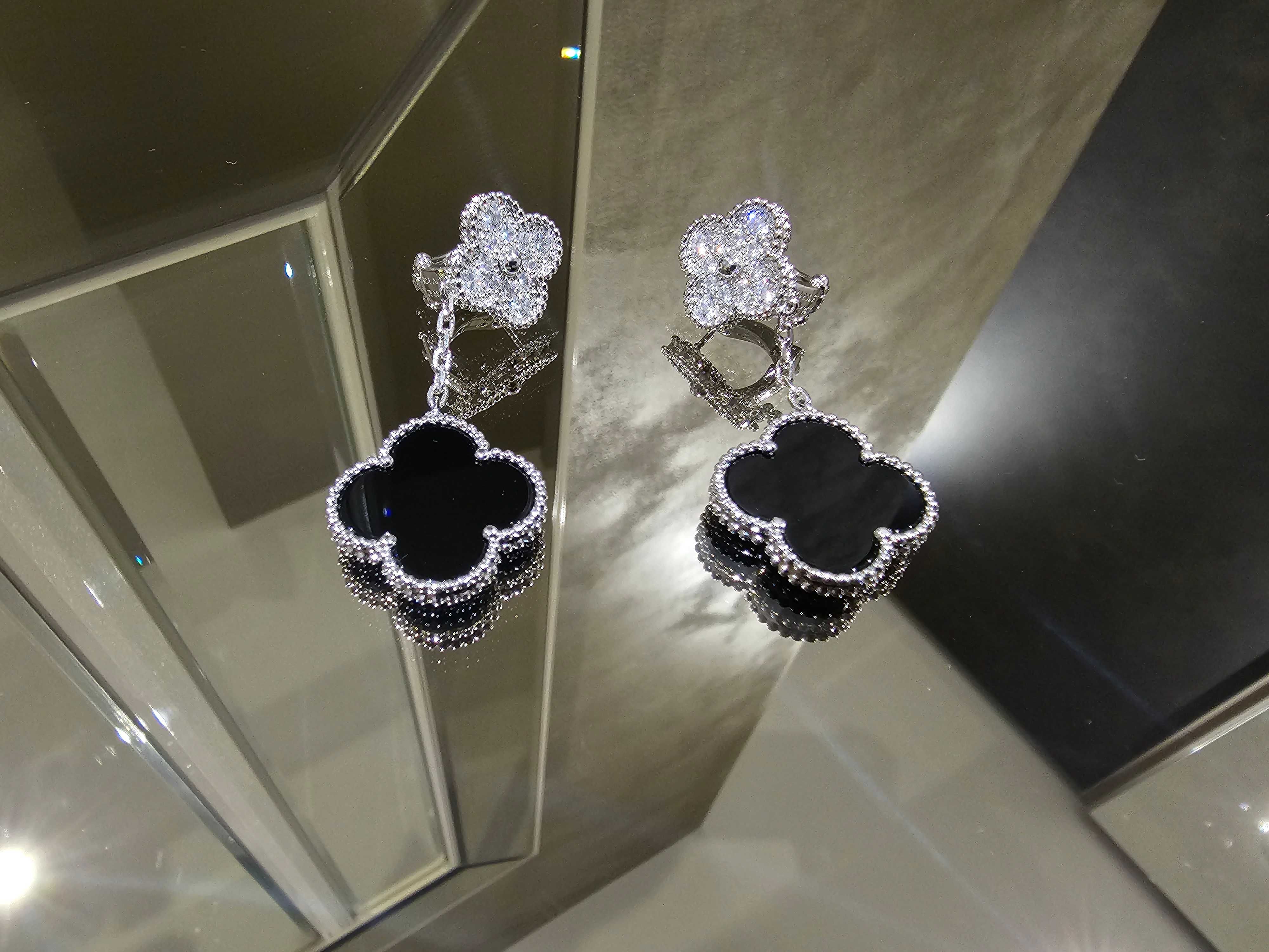 Van Cleef & Arpels VCA 2 Magic Silver Black Alhambra Дамски Обеци