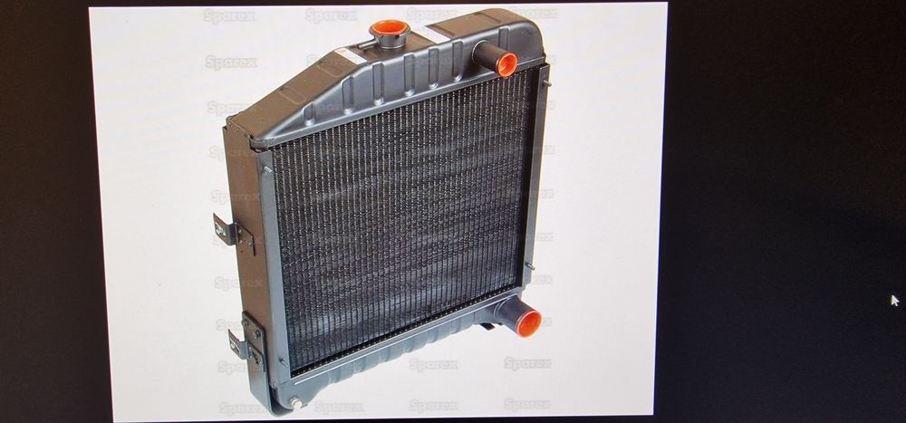 Radiator tractor case internațional ih 733.740 case ih 833 E .833 V 84