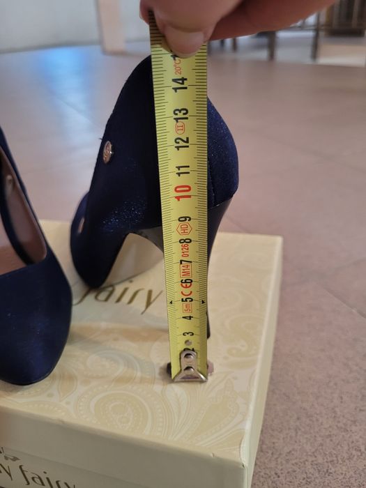 Pantofi cu toc eleganti