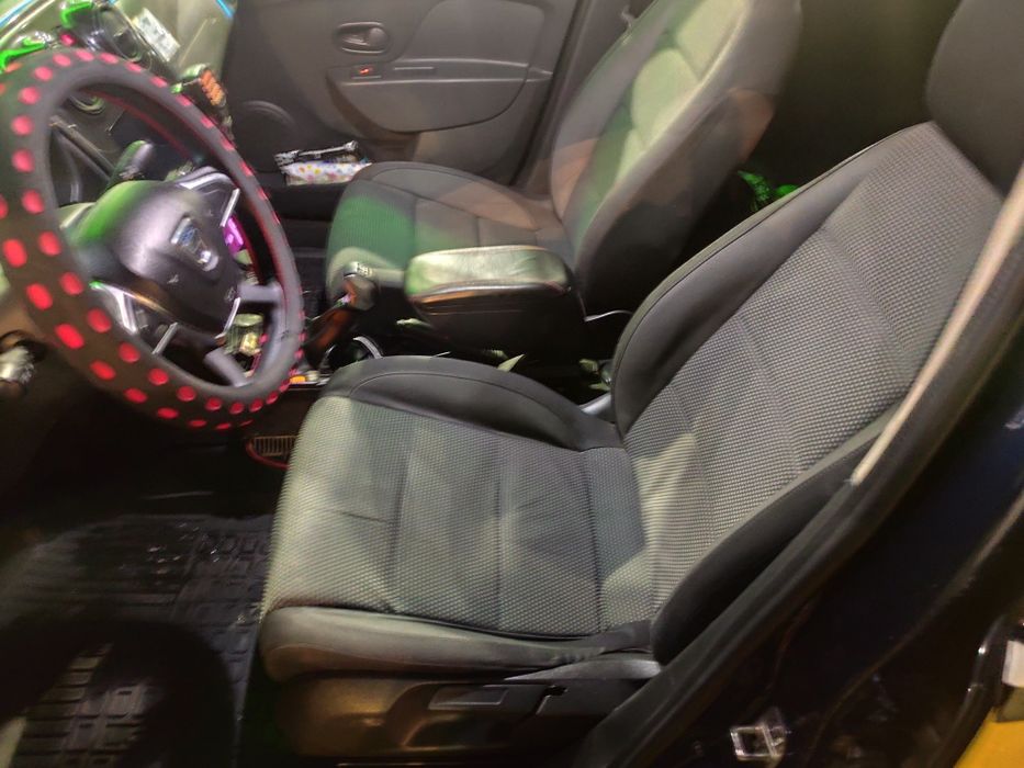 Vând Taxi Logan 0,9 cu licență inchiriat