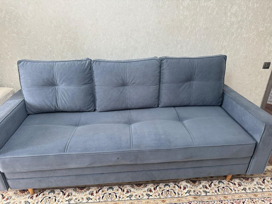 Раскладной диван в идеальном состоянии