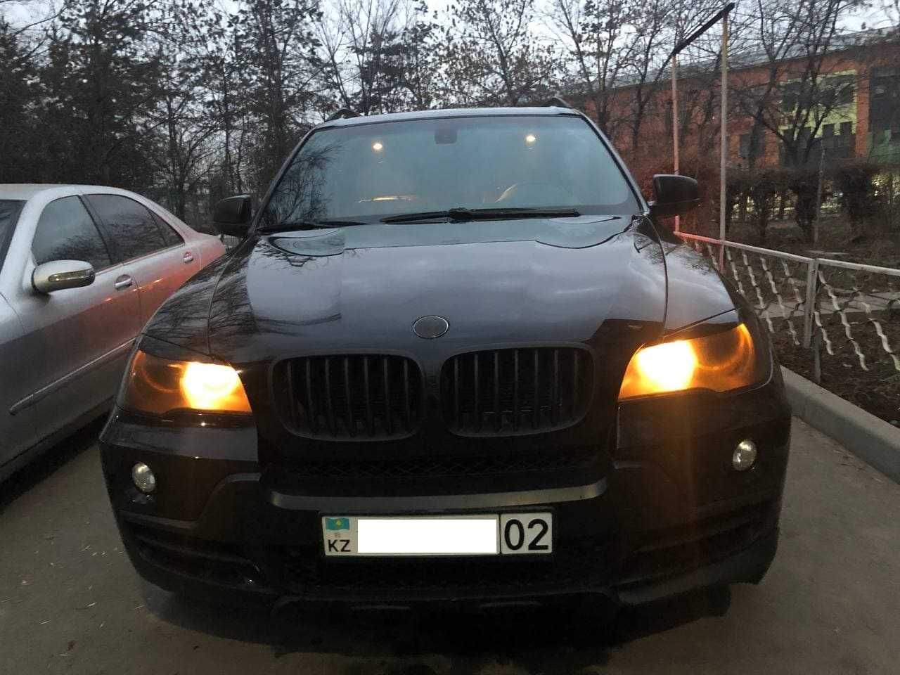 Автомобиль BMW X5 E70 2008