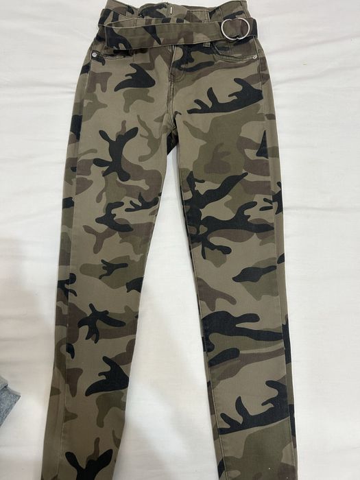 Blugi Bershka noi …..